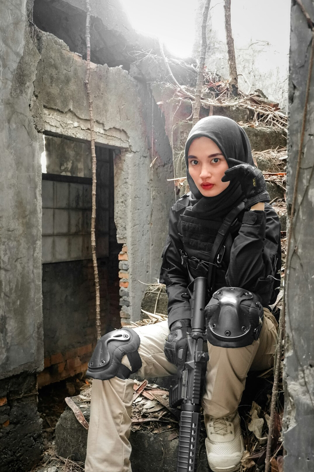Turkish female crisis communication trainer